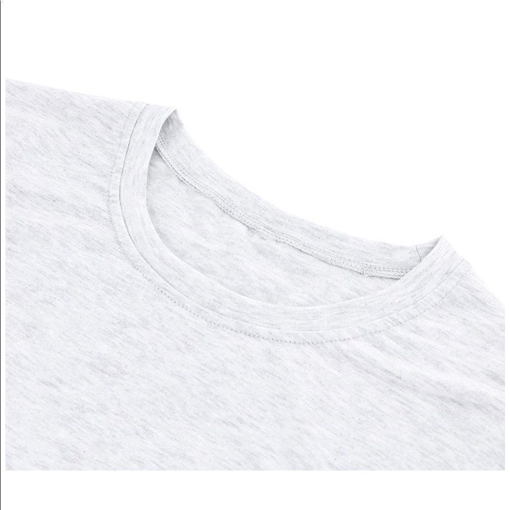 Women’s Graphic tee.”Mama Needs Coffee” size small - Picture 4 of 5